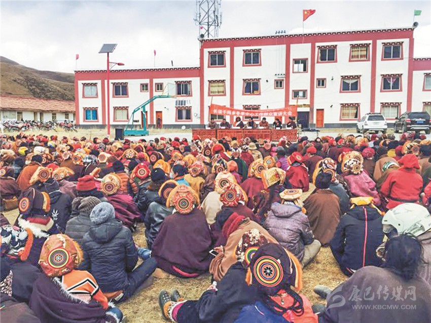 石渠縣開展“千人大下鄉(xiāng)” 、“千人大宣講”、“千人大走訪”活動掠影