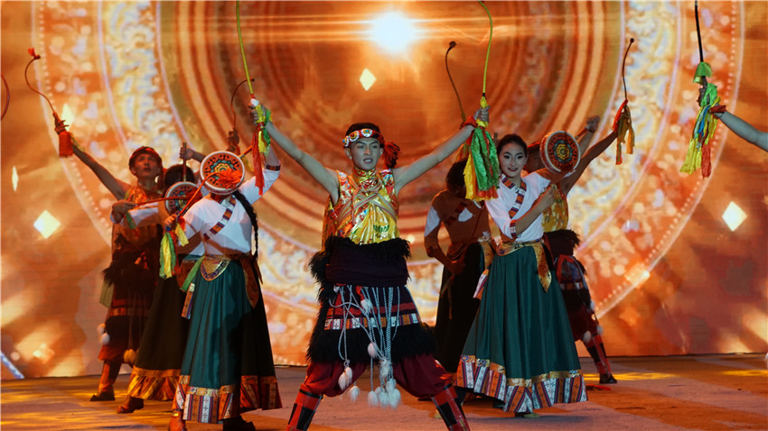 圖為演出.jpg 圖為演出.jpg